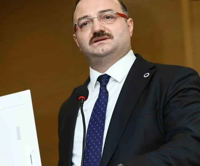 Atatürk Üniversitesi RUR 2026 sıralamasında hem dünya hem Türkiye'de yükseldi