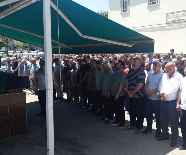 Baba SMA'lı çocuğun cihazının fişini çekip intihar etti