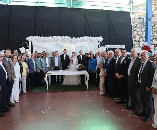 Babadağ'da Başkan Murat Kumral, Kızının Nikâhını Bizzat Kıydı ve Duygusal Anlar Yaşandı