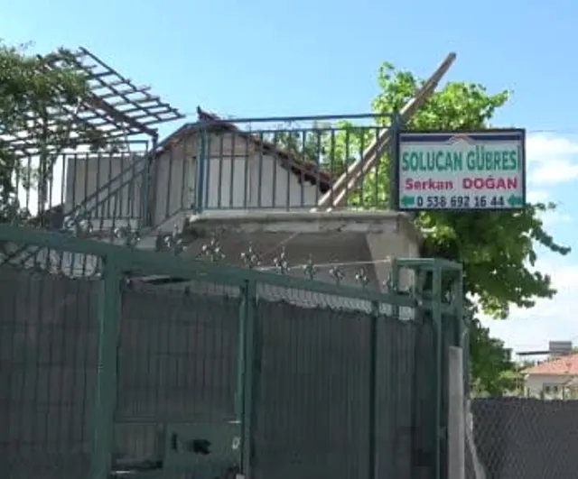 Bahçesinde ürettiği solucan gübresi gelir kaynağı oldu
