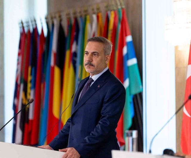 Bakan Fidan: ABD-İran müzakerelerinde metnin tamamlanması çağrısı; Sofya'da Bulgaristan ile sınır, enerji ve ticaret gündemi
