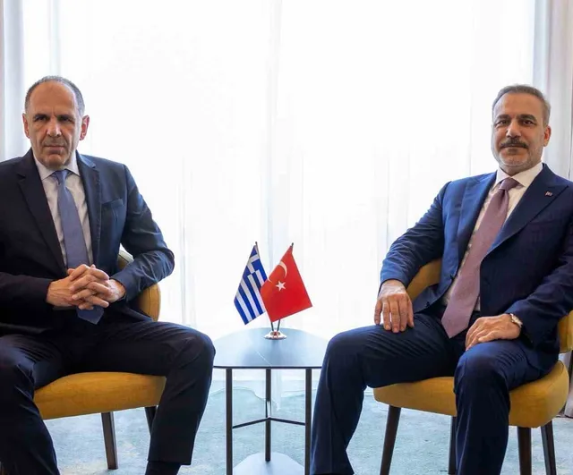 Bakan Fidan, Sofya'da Gerapetritis ile GDAÜ Zirvesi öncesi bir araya geldi