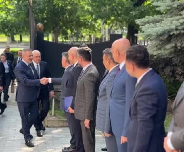 Bakan Hakan Fidan Sofya’da Bulgaristan’daki Türk iş insanları ve siyasetçilerle buluştu