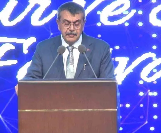 Bakan Tekin: 28 Şubat sürecinde öğrenciler inançları nedeniyle eğitim hakkından mahrum bırakıldı