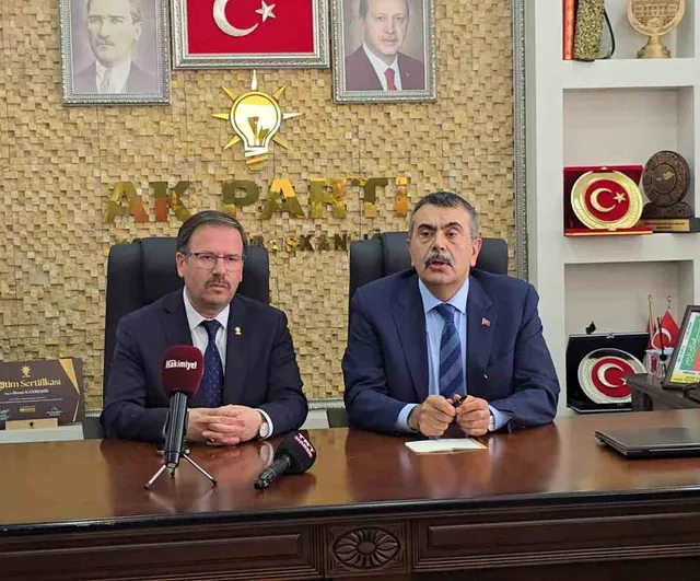 Bakan Tekin: derslik başına düşen öğrenci sayısı Türkiye genelinde 20'li rakamlara düştü