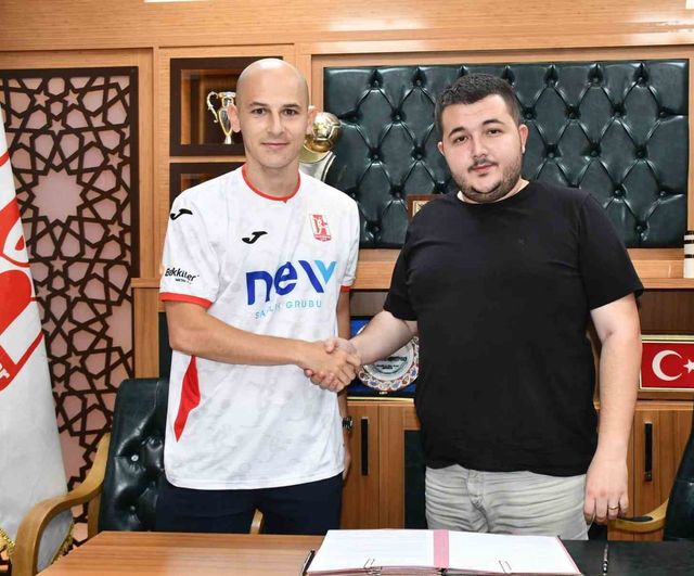 Balıkesirspor Muhammed Raşit Şahingöz ile 1 yıllık sözleşme imzaladı