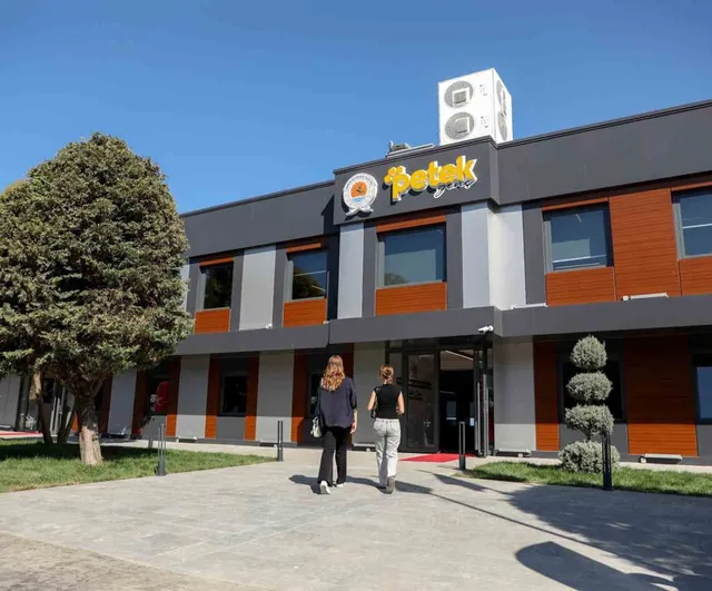 Başkan Doğan: Petek Genç, Samsun'da gençlerin buluşma noktası