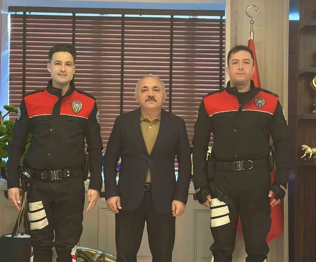 Başkan Esen, Heimlich manevrasıyla hayat kurtaran polisleri tebrik etti