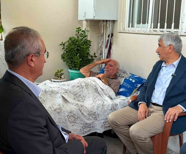Başkan Hallaç'tan babalar günü'nde gönüllere dokunan ziyaretler