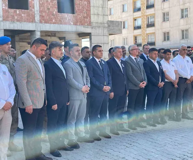 Batman'da Şehit Öğretmen Şenay Aybüke Yalçın ile 2 Jandarmanın 9. Yılı Anıldı