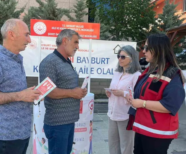 Bayburt'ta koruyucu aile hizmeti tanıtıldı