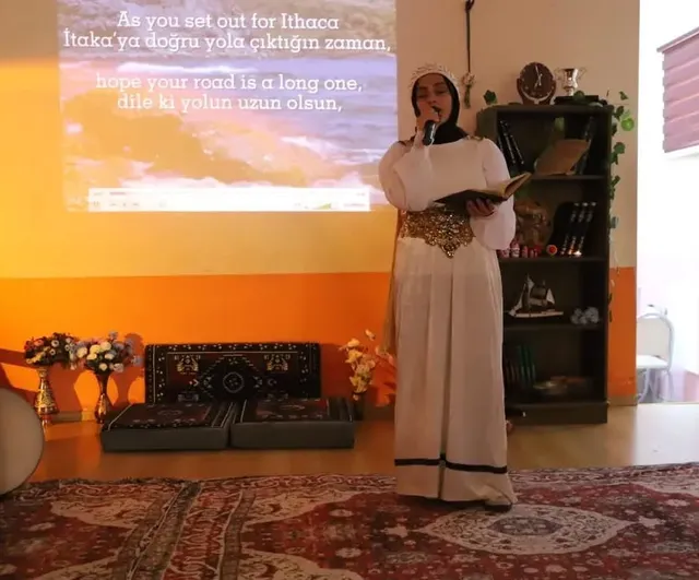 Bayburt'ta öğrenciler farklı kültürleri sahneye taşıdı