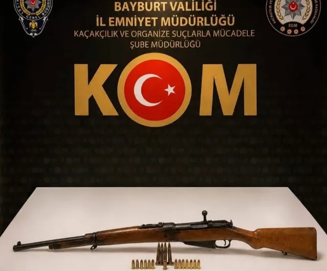 Bayburt'ta ruhsatsız mavzer tüfeği ve mühimmat ele geçirildi