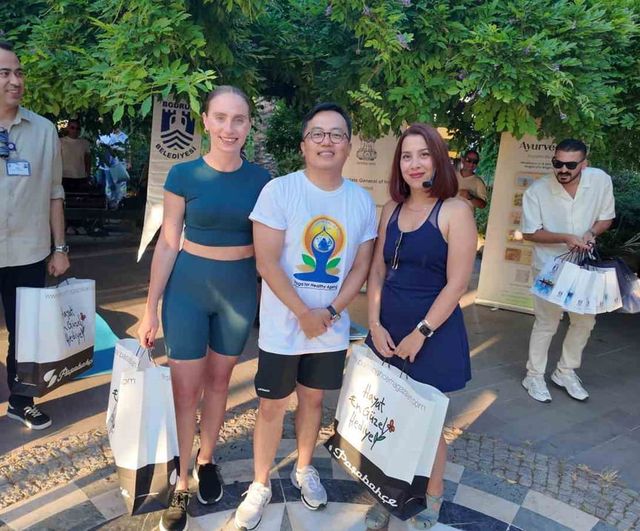 Bodrum’da 12. Uluslararası Yoga Günü etkinliği yoğun ilgi gördü