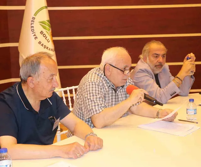Boluspor'da Erdal Bayrak yeniden başkan seçildi