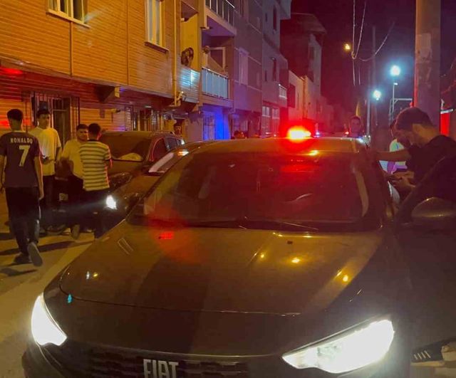 Bursa'da 'Dur' ihtarına uymayan ehliyetsiz sürücü yakalandı: 300 bin lira ceza, araç 4 ay trafikten men