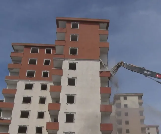 Büyükçekmece’de 36 yıllık 11 bloklu sitede kentsel dönüşüm başladı