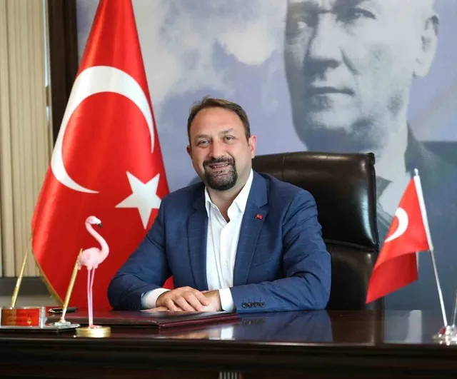 CHP İzmir il başkanı Utku Gümrükçü oldu