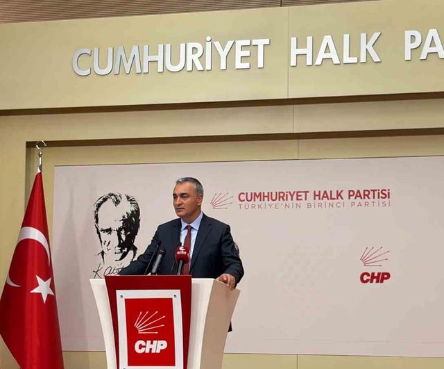 CHP Sözcüsü Müslim Sarı: Kurultayı reddeden bir anlayış içinde olmadığımızı değerlendiriyorum