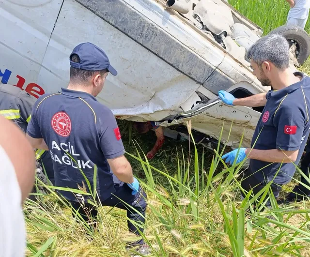 Çivrilli kargocu Baklan'da trafik kazasında hayatını kaybetti