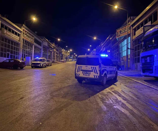 Çorum’da iş yerinde bıçaklı kavga: 2 kişi yaralandı