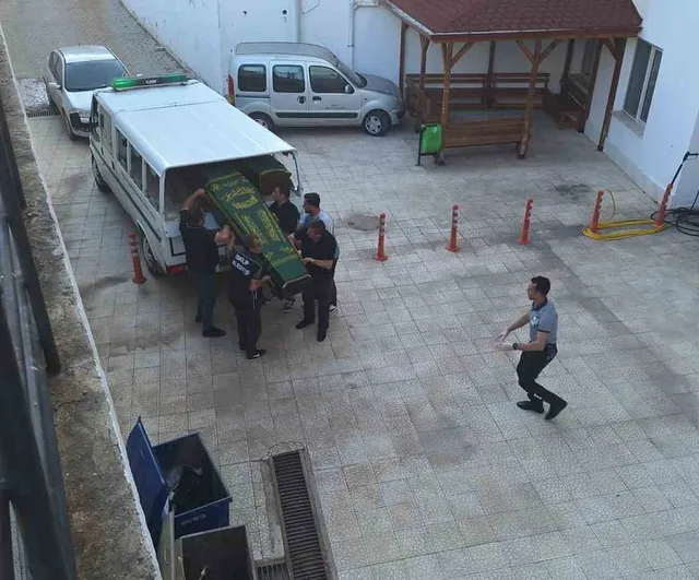 Çorum'da kamyona çarpan motosiklet sürücüsü hayatını kaybetti