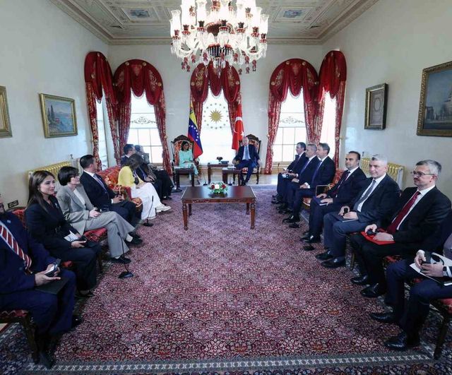 Cumhurbaşkanı Erdoğan, Venezuela Cumhurbaşkanı Vekili Delcy Rodriguez ile Dolmabahçe'de görüştü
