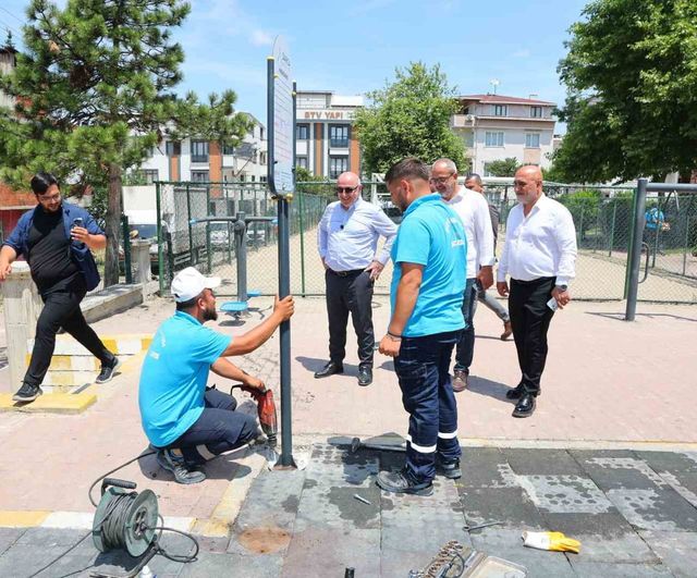 Darıca’da 100 kişilik ekiple yaz temizliği sürüyor