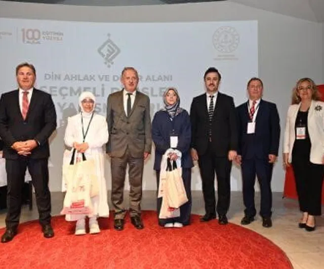 Denizli'de Kur’an-ı Kerim’i Güzel Okuma Yarışması Kızlar 3. Bölge Finali gerçekleştirildi