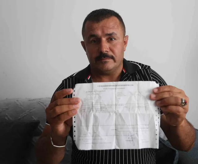 Depremde isim karışıklığı nedeniyle sistemde ölü görünen adam ehliyet yenileyemiyor