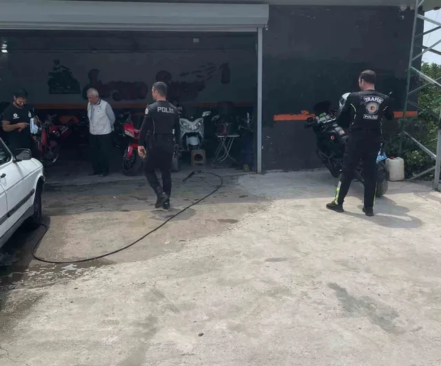 Dörtyol'da Emniyet'ten motosiklet tamircileri, yedek parça satış noktaları ve oyun salonlarına kapsamlı denetim