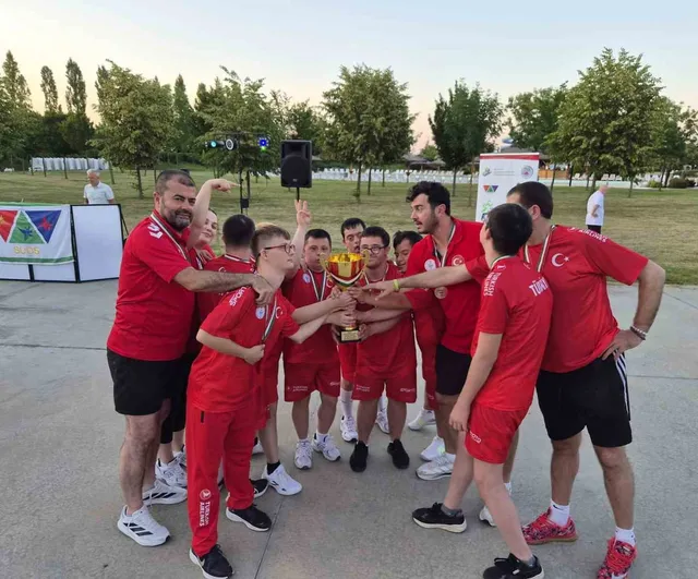 Down sendromlu basketbol milli takımı dünya ikincisi oldu