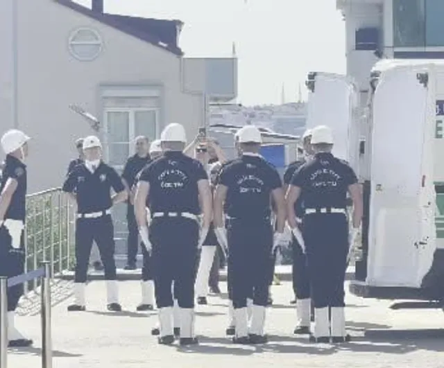 Duruşma sırasında hayatını kaybeden savcı için Gebze Adliyesi'nde tören