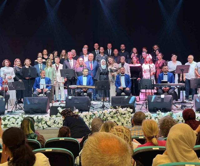 Düzce'de Hayat Boyu Öğrenme Haftası kapsamında Yeşilçam Müzikleri Konseri