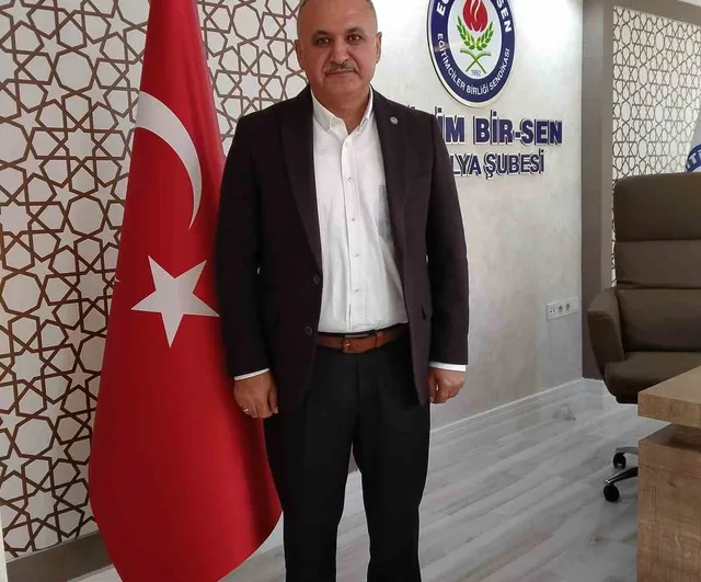 Eğitim Bir Sen Şube Başkanı Eyüp Bülent Miran'dan LGS'ye Girecek Öğrencilere Başarı Dileği