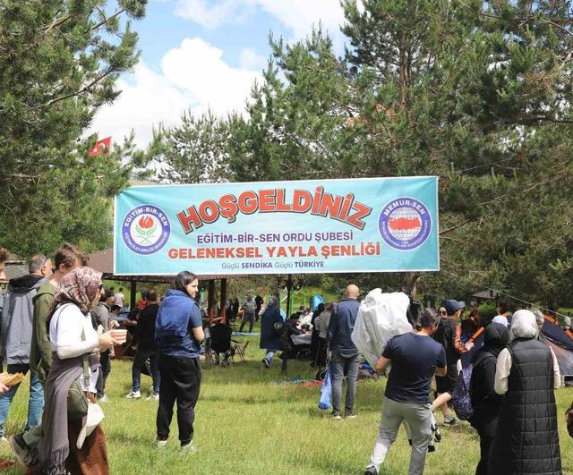 Eğitimciler Perşembe Yaylası'nda bir araya geldi