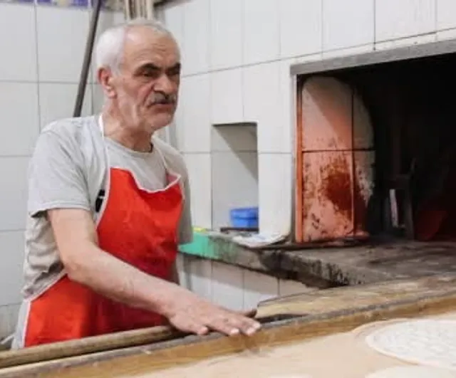 Elazığ'da fırıncıların sıcakla mücadelesi