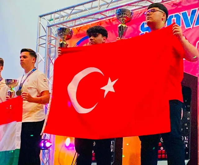 Elazığlı Bedirhan Nas, Slovakya’da iki Avrupa şampiyonluğu