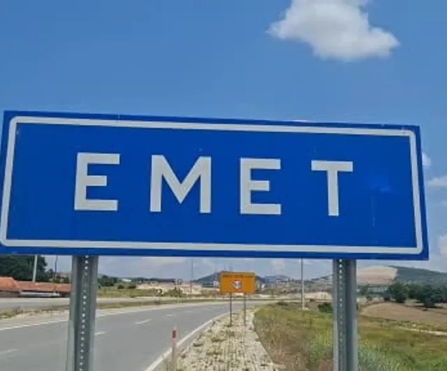 Emet'te üç çocuğuyla kaybolan anne aranıyor