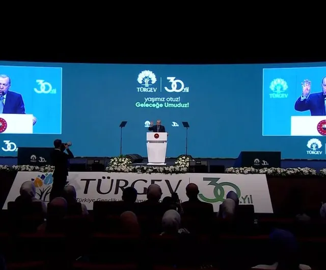 Erdoğan: akışa yön veren bir gençlik yetiştireceğiz