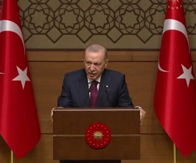 Erdoğan: Devleti FETÖ’vari yapılardan arındırarak iç sabotajların önüne geçtik