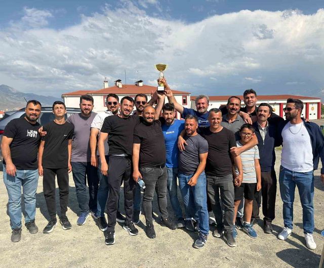 Erzincan atlı spor kulübü çeyrek finale yükseldi