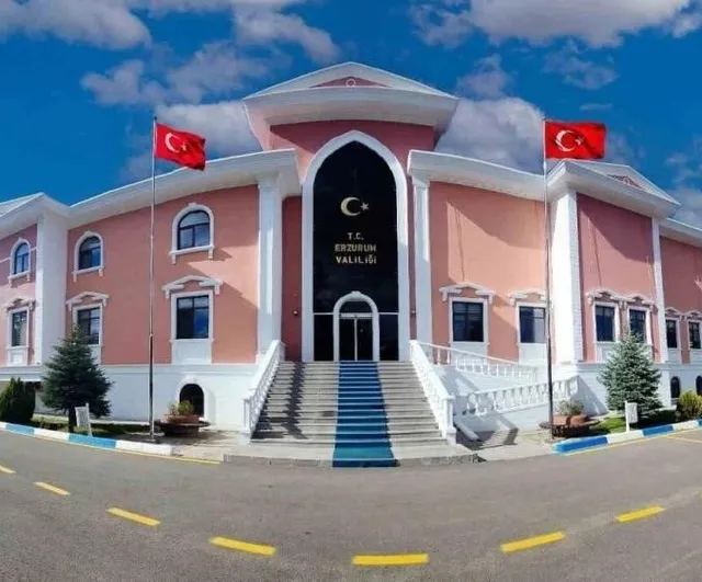 Erzurum’da 28 mülki idare amirinin görev yeri değişti