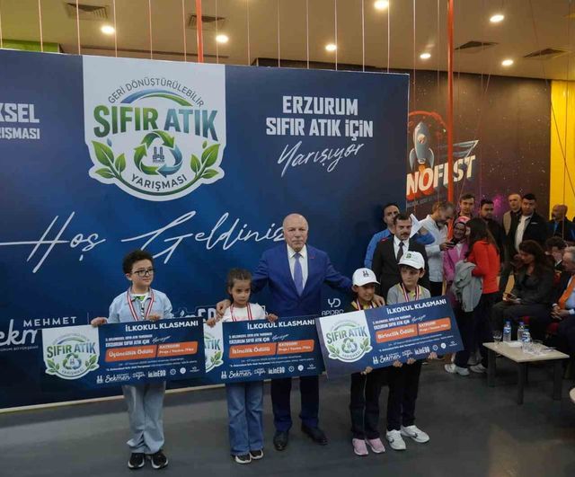 Erzurum'da 3. Geleneksel Sıfır Atık Yarışması'nda 36 öğrenci ödül aldı
