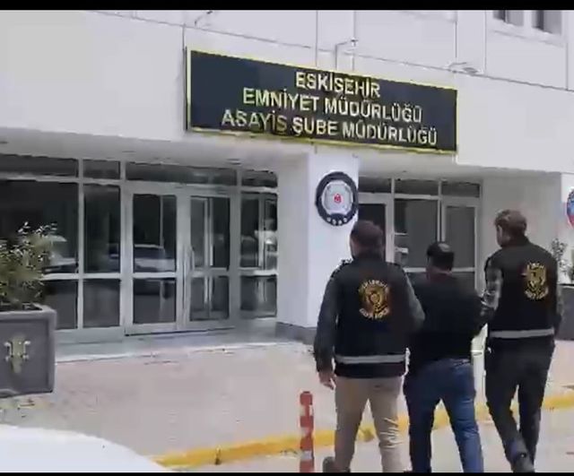 Eskişehir'de Hakkında Hapis Cezası Bulunan 4 Şahıs Yakalandı