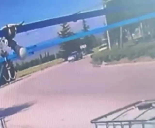 Eskişehir'de takla atan Fiat Tofaş refüje devrildi: 2 kişi yaralandı