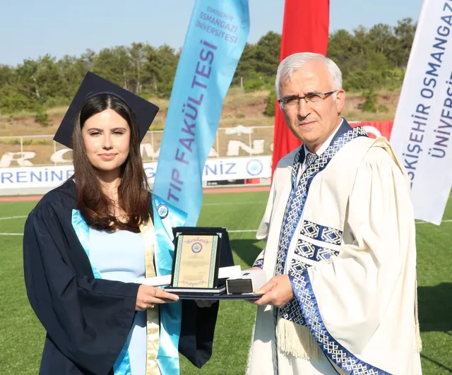ESOGÜ tıp fakültesi 2026 mezunlarını verdi