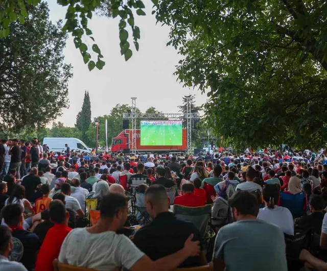 Gaziantep Büyükşehir Belediyesi milli heyecana ortak oluyor