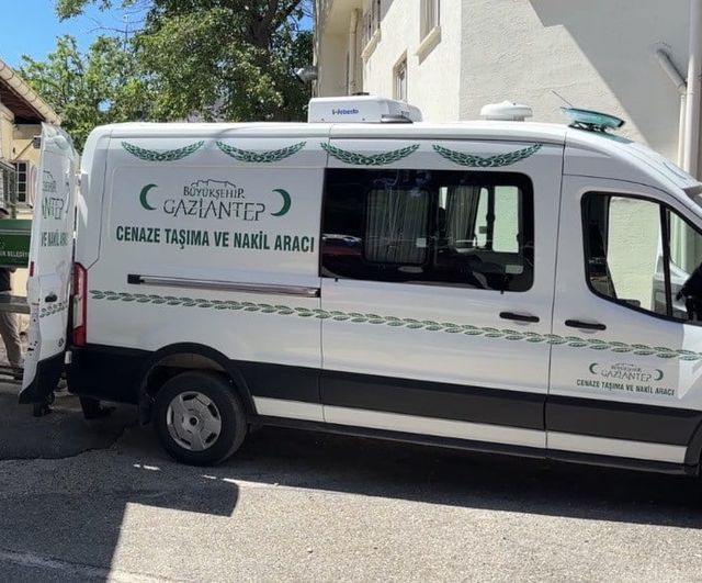 Gaziantep'te kavşakta mendil satarken bıçaklanan kişi hayatını kaybetti