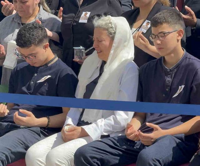 Gebze adliyesi'nde görev başında hayatını kaybeden savcı için tören